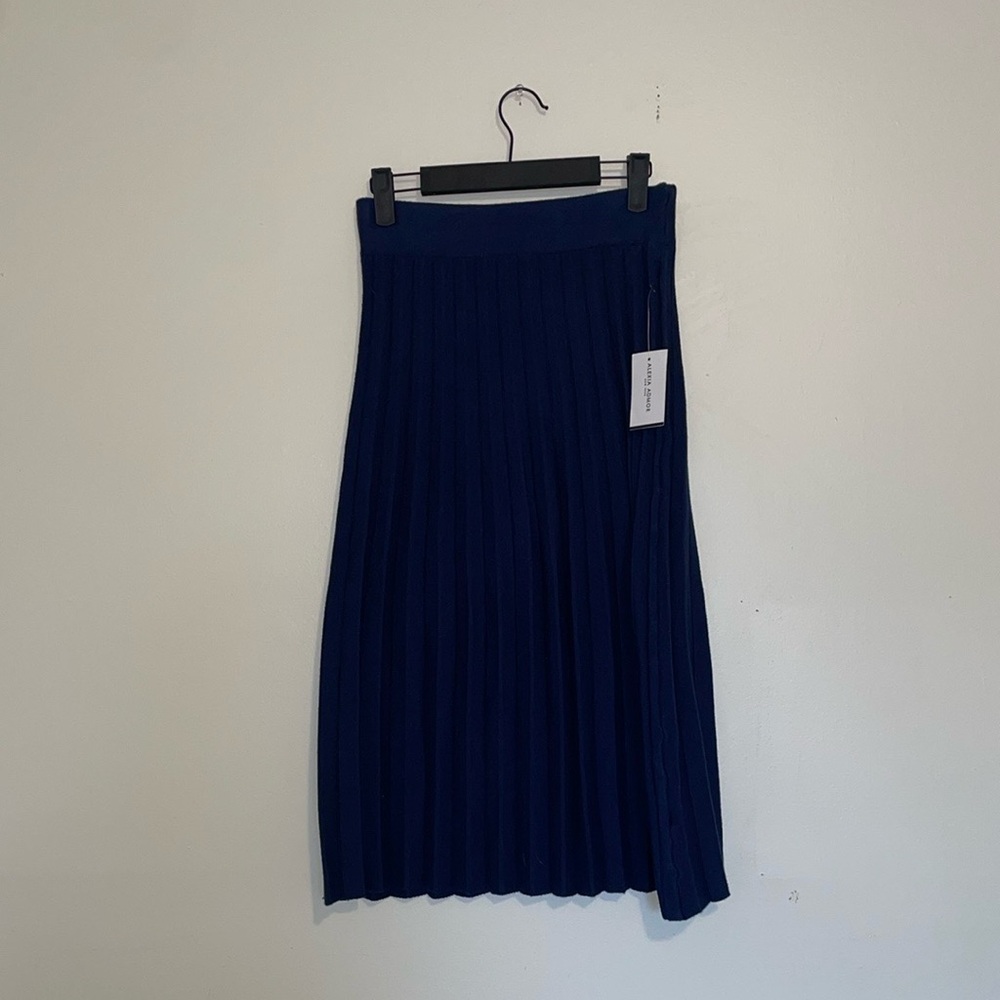 Alexia Admor | Deep Blue Pleated Ribbed Sweater Material Pencil Skirt